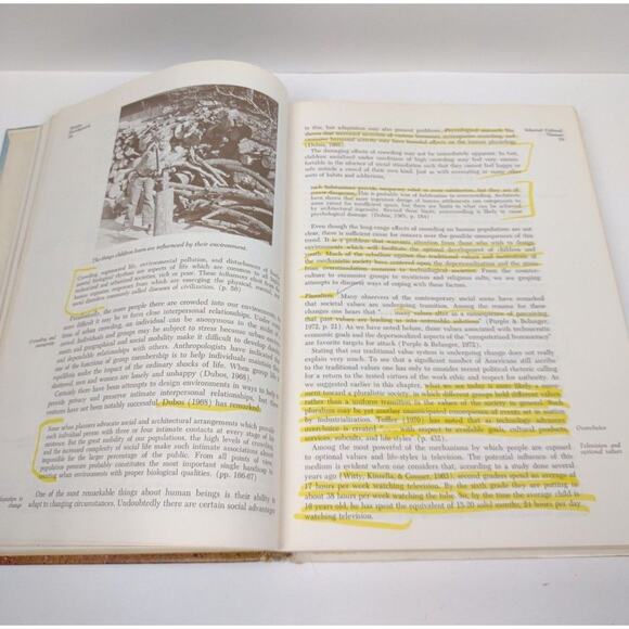 1976 The Cultural Context of Childhood by Ronald Henderson and John Bergan Used - Picture 9 of 11